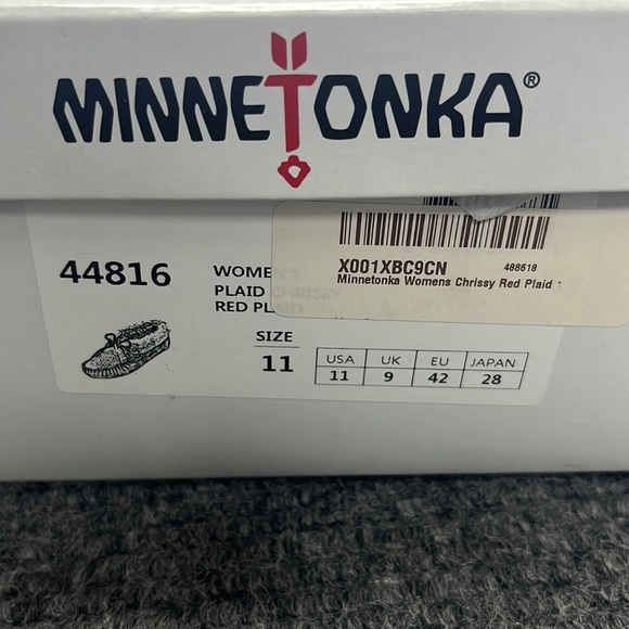 Minnetonka Women’s Chrissy Red Plaid (2977) - Picture 8 of 8